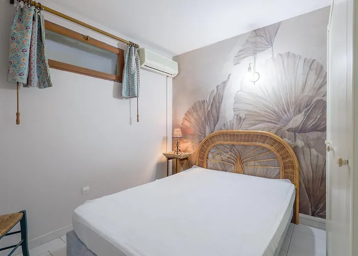 Le Petra Paoli - Appt Climatise Avec Piscine Apartment L'Ile-Rousse (Corsica)