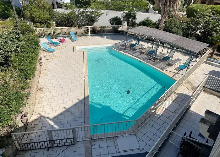 Le Petra Paoli - Appt Climatise Avec Piscine * LʼÎle-Rousse